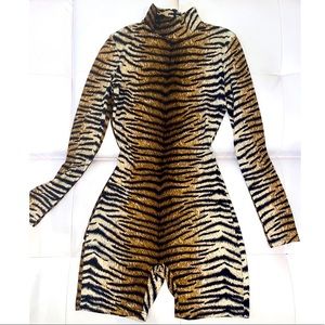 Worn 1x. Shorts romper. Like new.